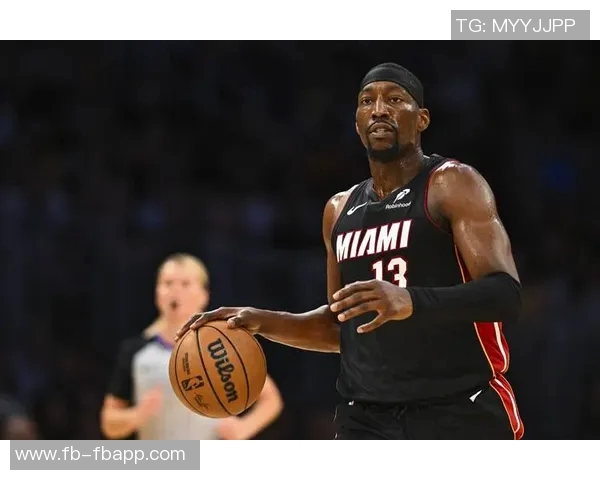 阿德巴约半场火力全开13投7中三分3中7砍下17分助力球队进攻 阿德巴约半场火力全开13投7中三分3中7砍下17分助力球队进攻