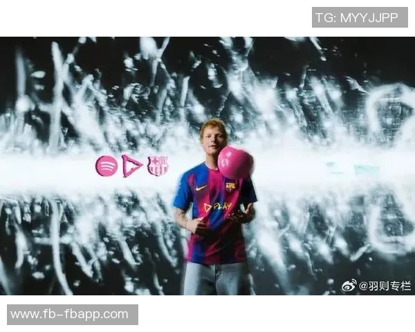 黄老板分享8岁与34岁穿巴萨球衣对比照引发粉丝热议