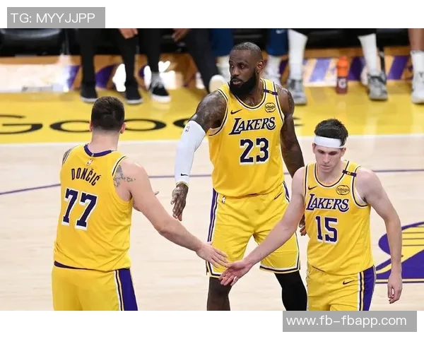 湖人逆袭升至西部第三掘金客场力克76人火箭跌至第五